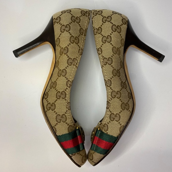 Gucci Loggo Pumps - Picture 6 of 10